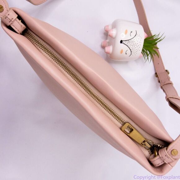 NEW J. Crew Oslo soft leather bucket bag. Ideal for your iPad or bottle - Picture 12 of 16